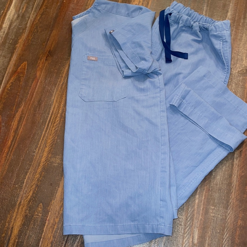 Figs Heather Indigo Scrub Set.
